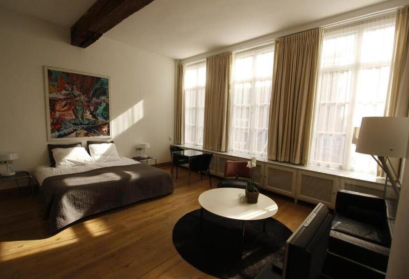 ジュニアスイート, Galerie Hotel Dis