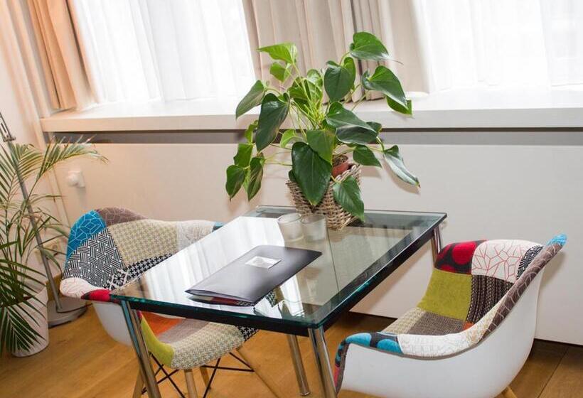 デラックスルーム, Galerie Hotel Dis