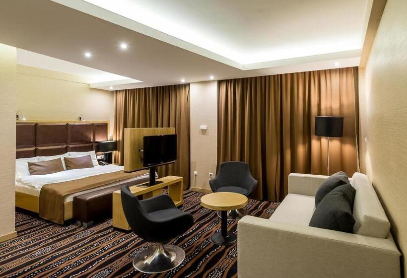 سوییت جونیور, Aquaticum Debrecen Termal & Wellness