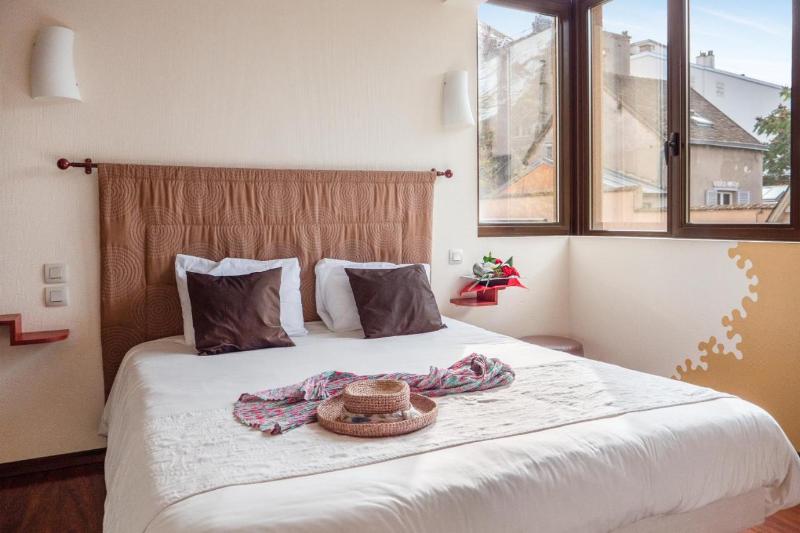 اتاق استاندارد, L Hôtel De Chartres