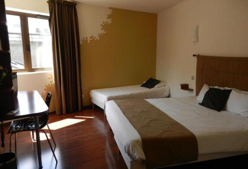 اتاق راحتی, L Hôtel De Chartres
