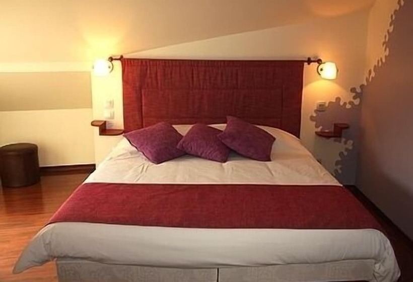 اتاق راحتی, L Hôtel De Chartres