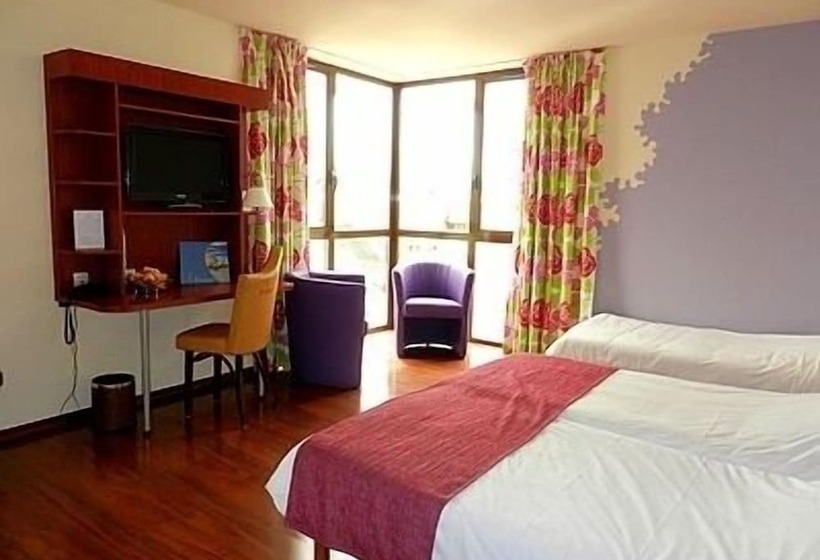 اتاق پرستیژ, L Hôtel De Chartres