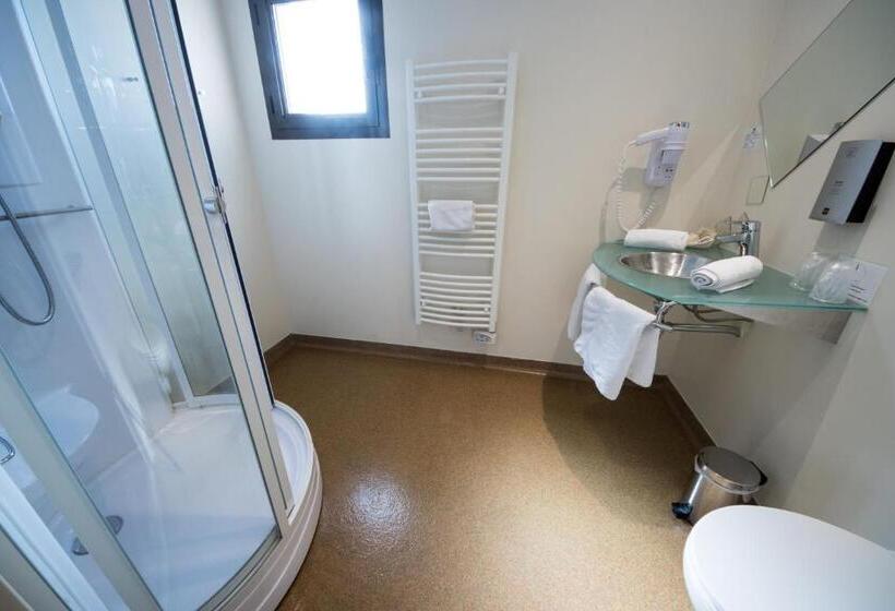 اتاق راحتی, L Hôtel De Chartres