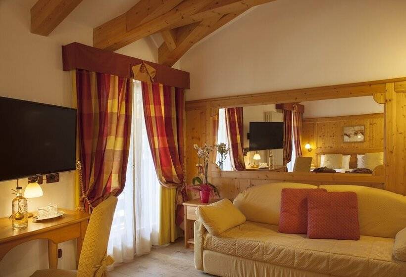 Полулюкс, Boutique Hotel E Chalets Salvadori