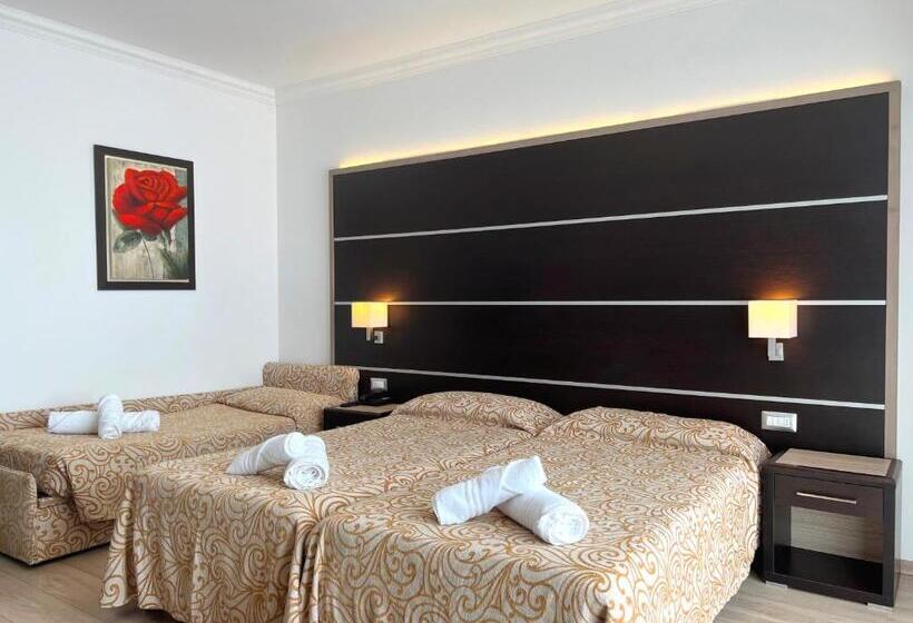 Трехместный Номер Deluxe, Village Bazzanega   Montagnoli Group