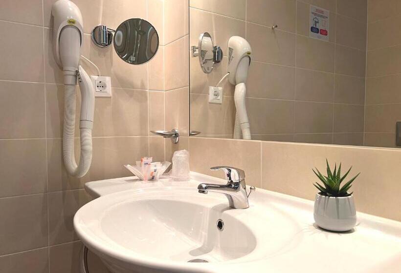 Семейный Номер Deluxe, Village Bazzanega   Montagnoli Group
