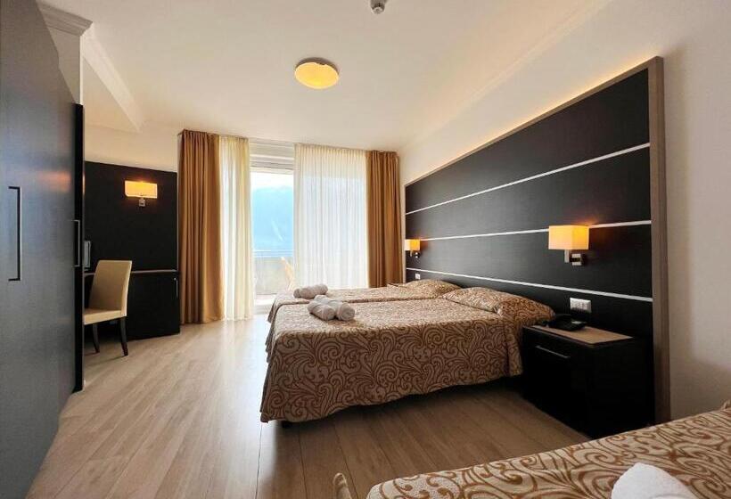 Семейный Номер Deluxe, Village Bazzanega   Montagnoli Group
