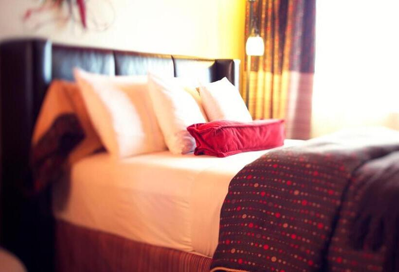 سوییت, Motel Drummond