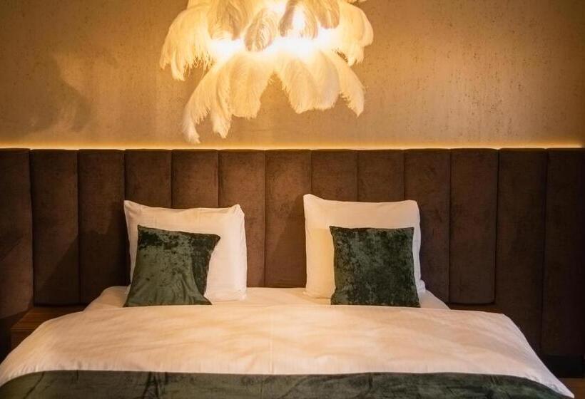 Люкс, Van Der Valk Hotel Beveren