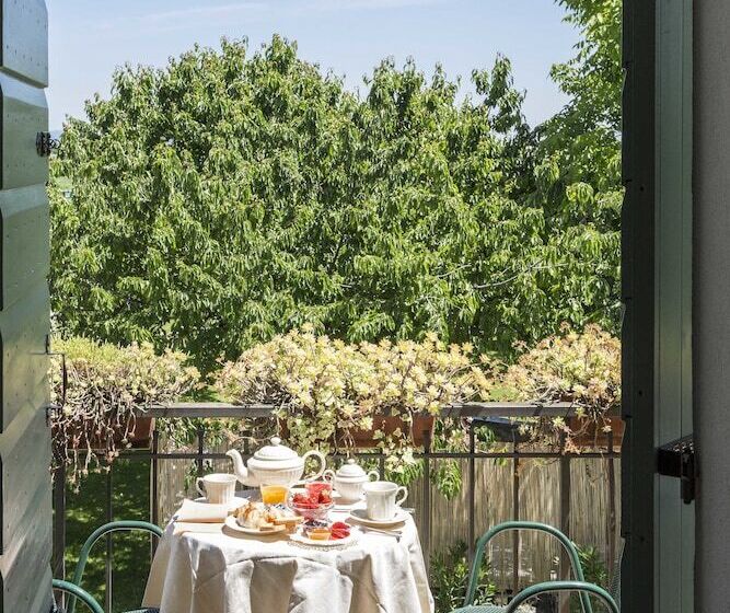 اتاق استاندارد, Relais Ca  Maddalena
