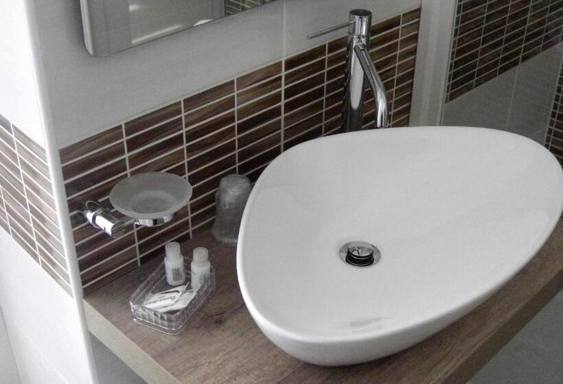 اتاق سوپریور سه تخته, Bel Soggiorno