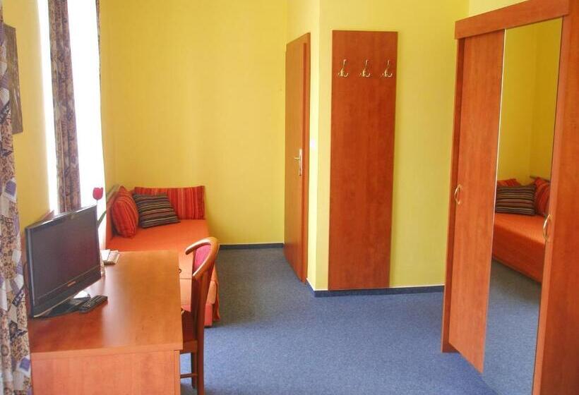 Номер Стандарт, Morava