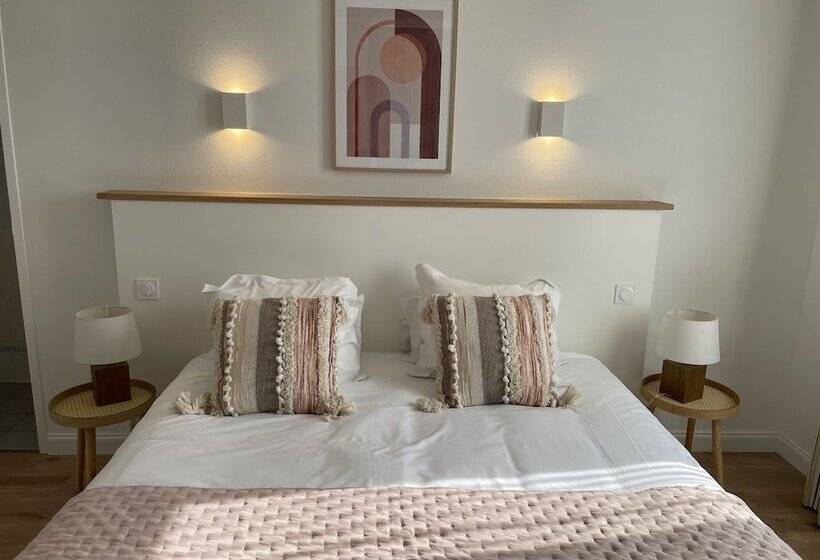 غرفة قياسية رباعية, Hôtel Porte Mars Reims Gare Centre Arena