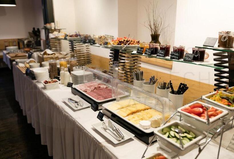 إستديو عائلى, Pytloun Self Check In Hotel Liberec