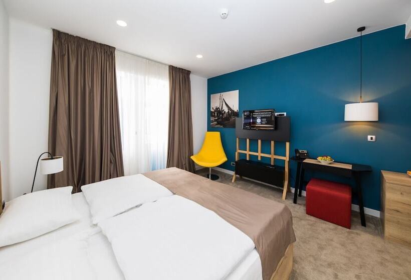 Номер Superior Боковой Вид на Море, Boutique Hotel Esplanade