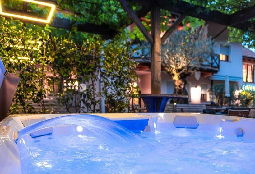 اتاق استاندارد یک نفره, Ristorante Lewald