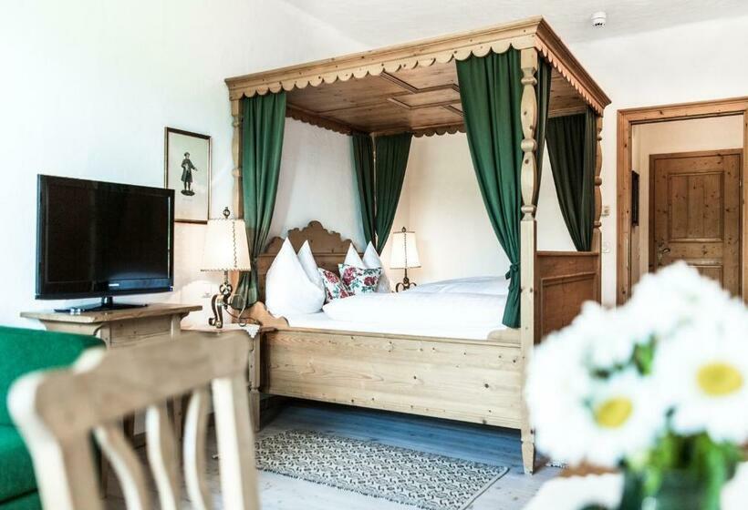 스탠다드 트리플 발코니 룸, Salzburg Hotel Holznerwirt