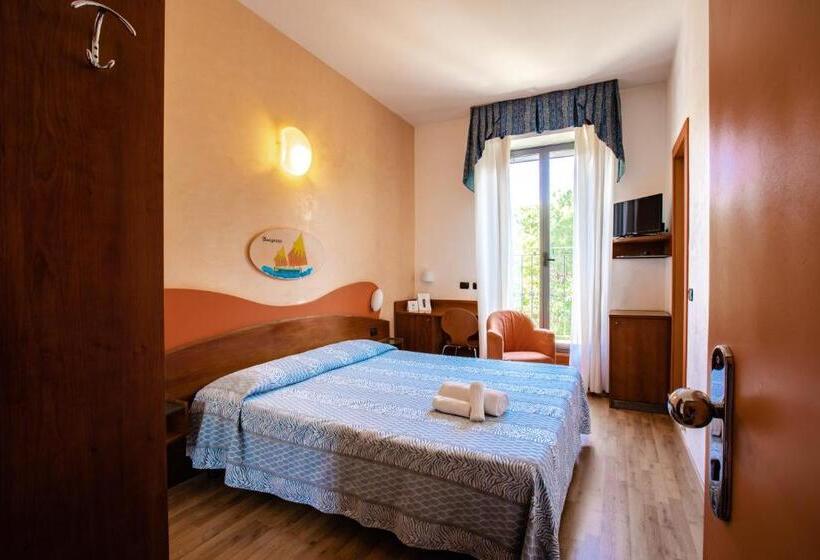 Номер Стандарт, Miramare Hotel Ristorante Convegni