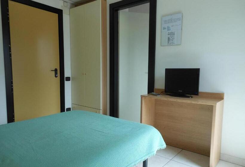 Номер Стандарт Индивидуальный, Motel Monterosa