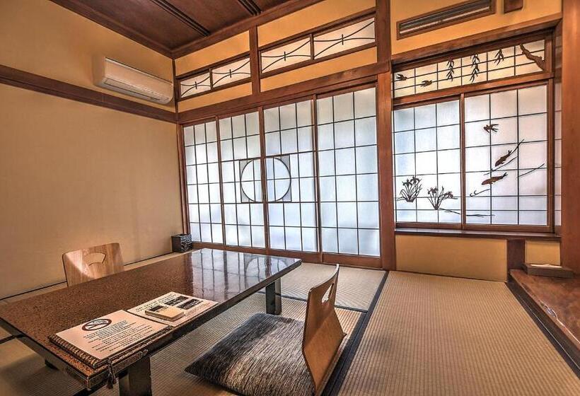 Семейный Номер Совместный Санузел, K S House Ito Onsen  Historical Ryokan Hostel