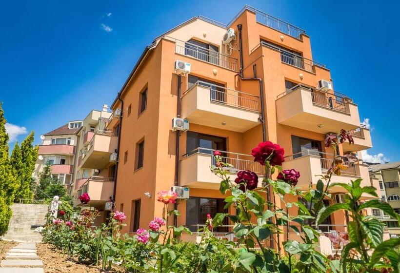 Полулюкс Вид на Город, City Blagoevgrad Family