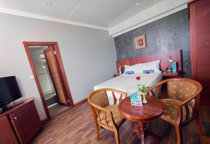 اتاق استاندارد یک نفره, Gold Beach Resort