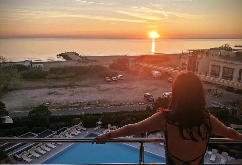 غرفة قياسية فردية مطلة علي البحر, Grand Hotel Pomorie   Medical Spa