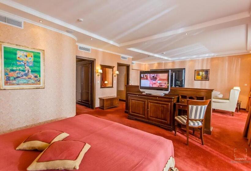 جناح جونيور مطلّ علي البحر, Grand Hotel Pomorie   Medical Spa