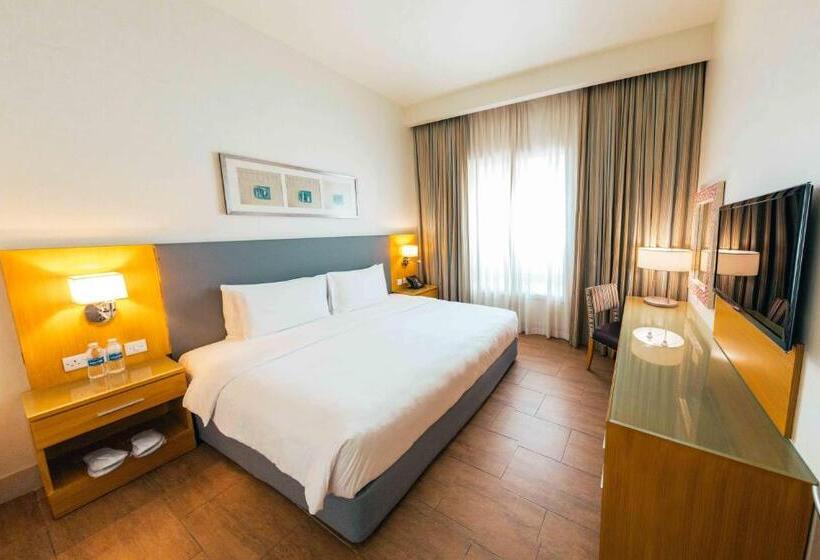 سوئیت اجرایی با چشم‌انداز باغ, Salalah Gardens Hotel Managed by Safir Hotels & Resorts