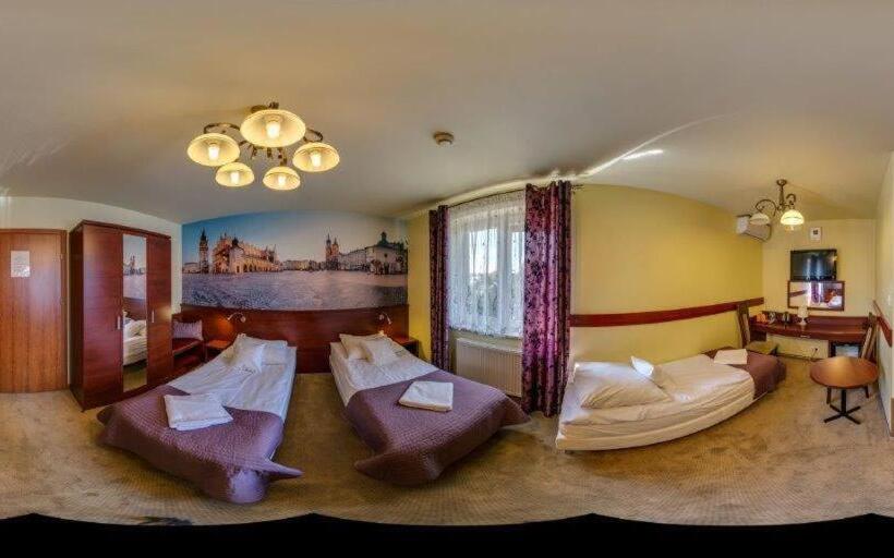 اتاق استاندارد سه نفره, Vinci Hotel Airport