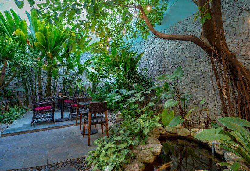 آپارتمان 1 خوابه با چشم‌انداز باغ, Dana Pearl Condotel