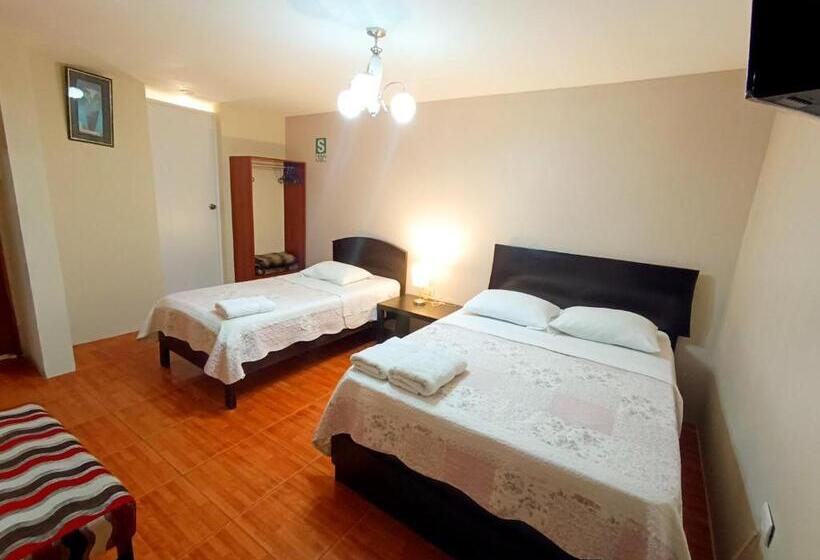 اتاق استاندارد سه نفره, La Encantada