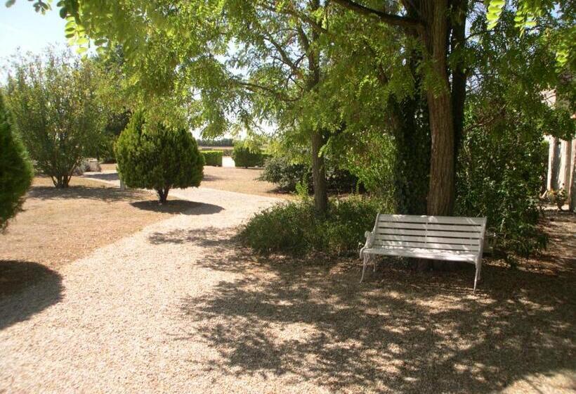 Номер Стандарт, Domaine Du Griffier