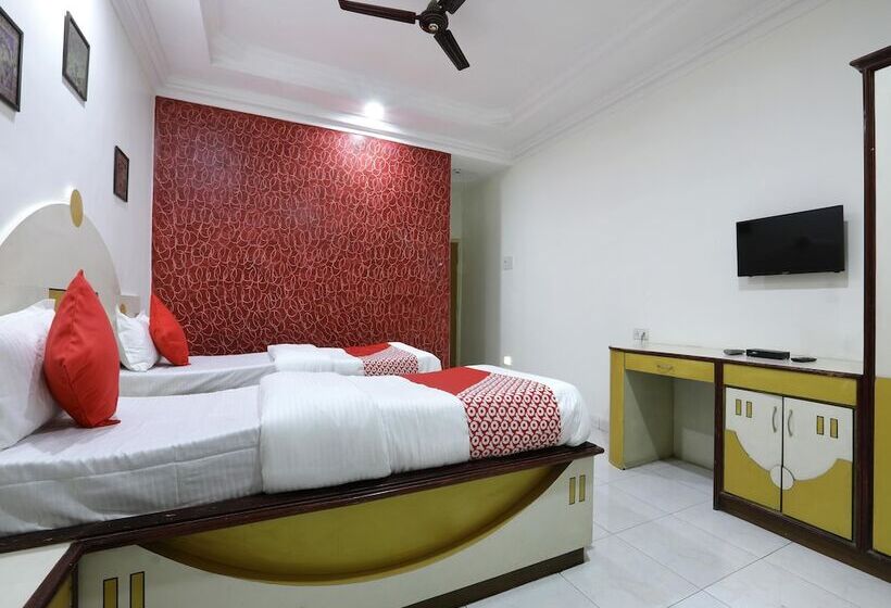اتاق لوکس, Flagship 12049  Ravi Kiran Executive