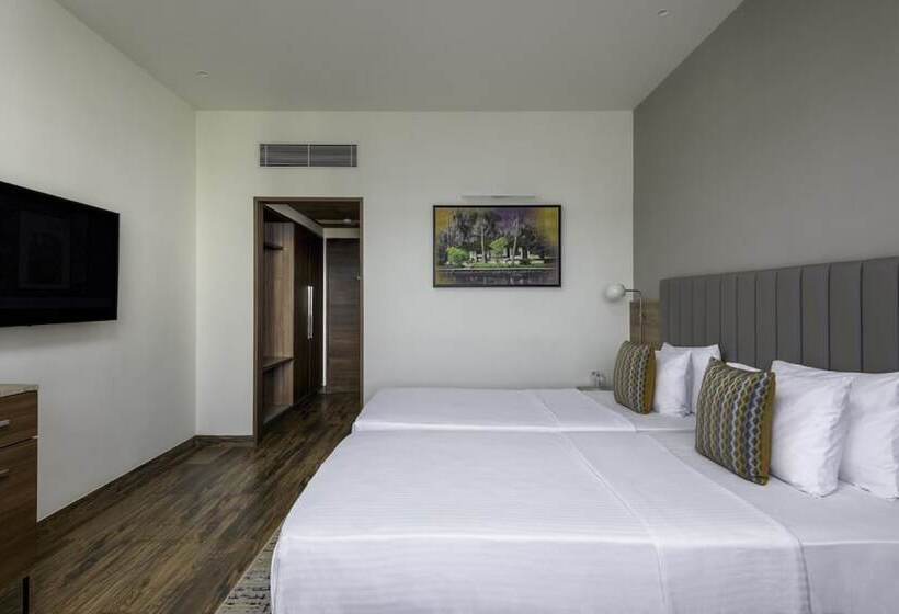 Quarto Standard Vista Cidade, Vivanta Mangalore Oldport Road   Formerly Known As Taj Manjarun