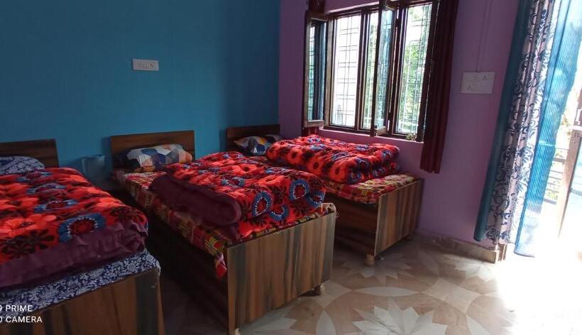 Семейный Номер Deluxe, Kedardham Guest House