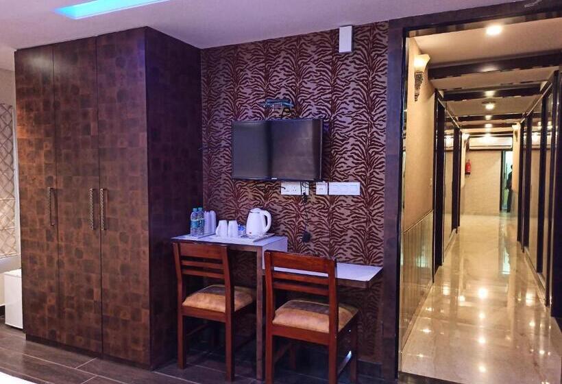 اتاق لوکس, A P Home S   A Boutique