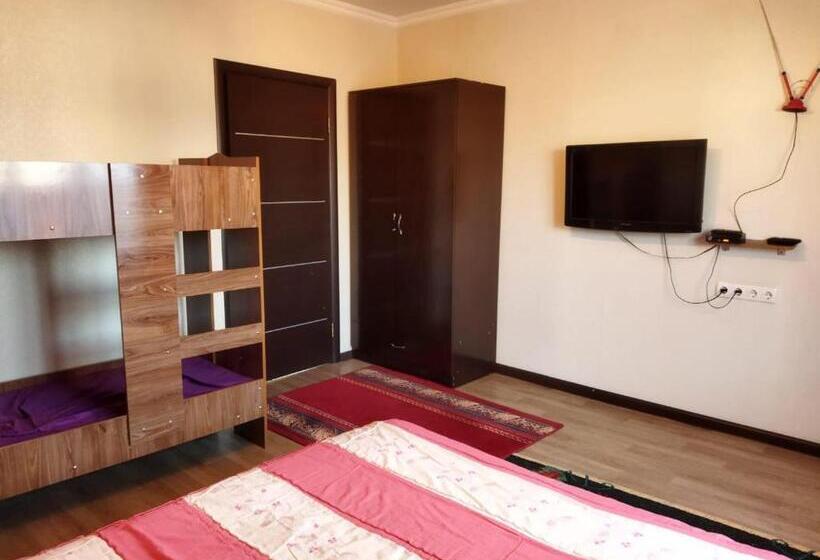 آپارتمان 1 خوابه, Assem Hostel Dostyk