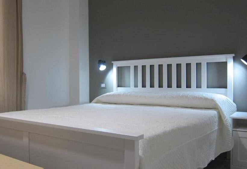 家庭套房, Federico Secondo B&b
