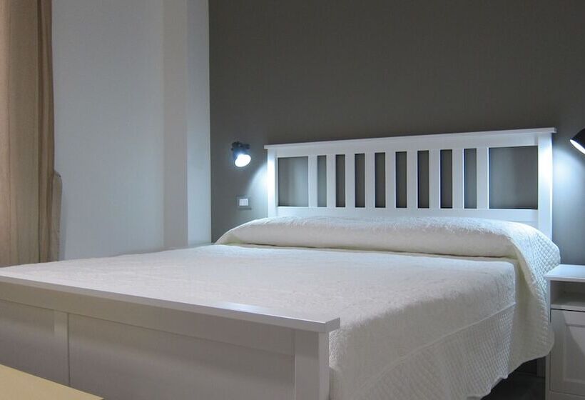 家庭套房, Federico Secondo B&b