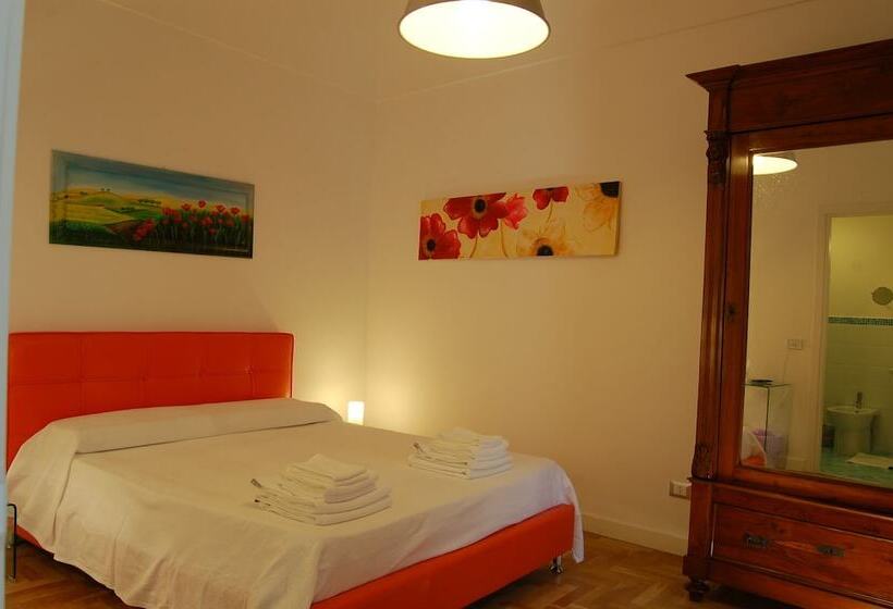 标准间, Federico Secondo B&b