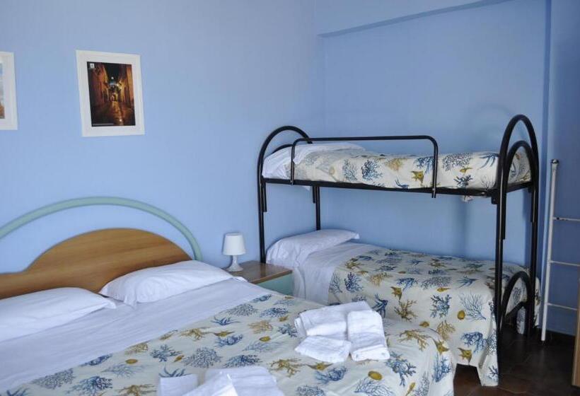 Triple Room Sea View, Ristorante La Scogliera   Nuova Gestione