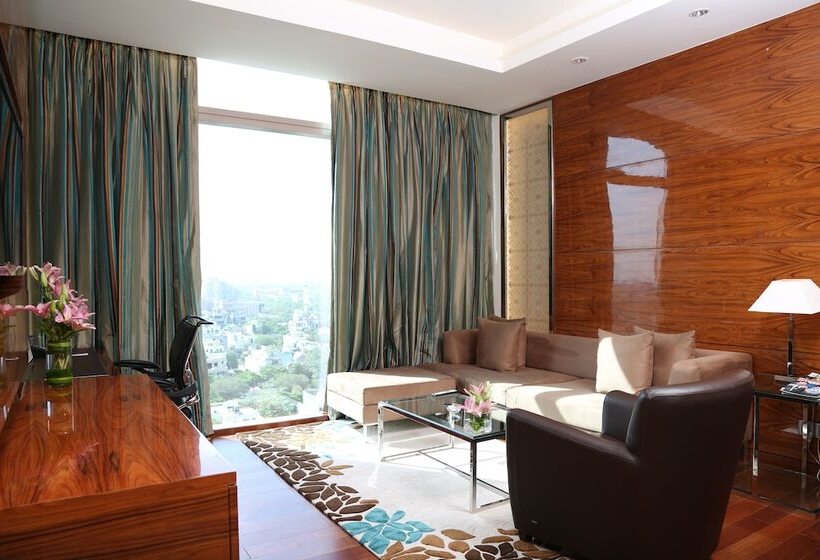سوییت لوکس, Taj City Centre  Gurugram