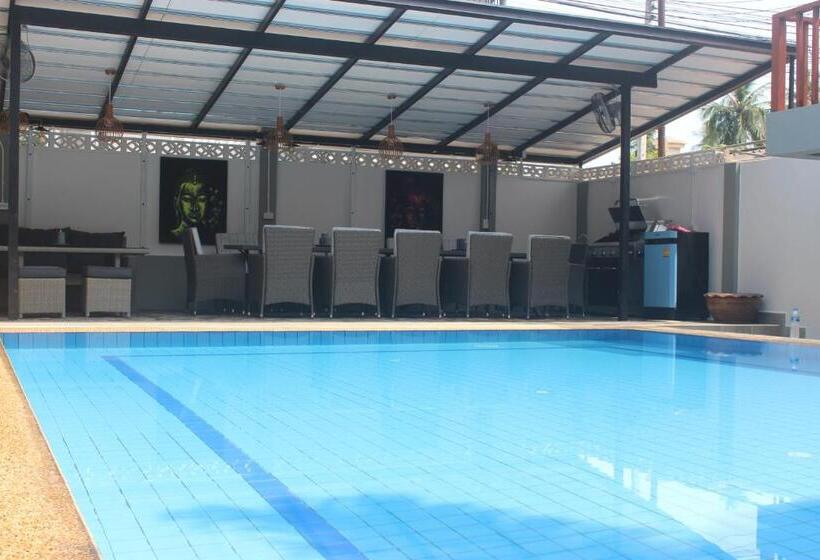 Номер Deluxe, Friends Of Koh Samui 1