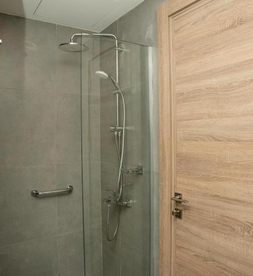 سوییت لوکس, Liv Weibdeh Hotel Suites