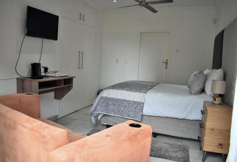 اتاق استاندارد با چشم‌انداز باغ, Iceberg Venue, Guest Lodge & Events Place