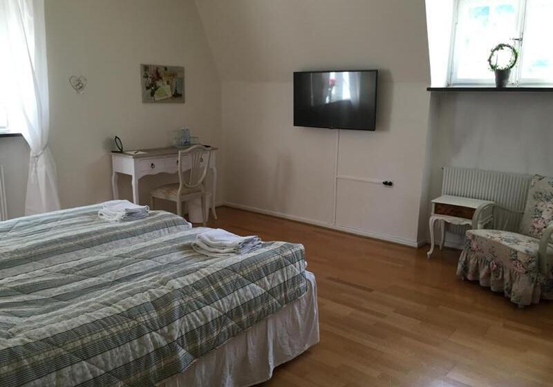 Номер Стандарт, Herrgårds Hotell Gyllene Hästen