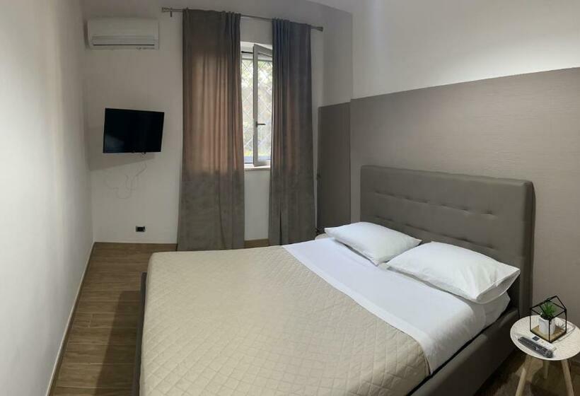 اتاق خانوادگی, B&b Vesuviano