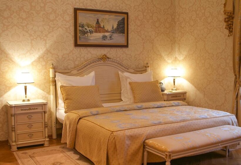 سوییت اجرایی, Petroff Palace Boutique